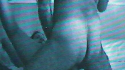 BÜYÜK porno film oynat MEMELİ MUHTEŞEM ÇİFT KUMUL OYUN