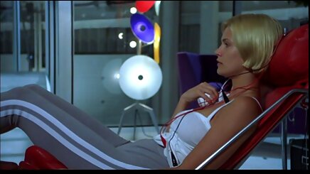 20yo katta pornocu film izle uzun bacaklarını yayılır